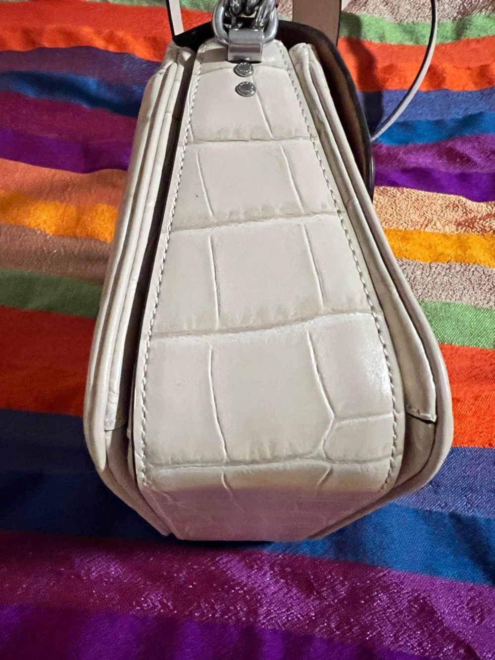 New Unused Coach Cassie Crossbody 19
White/cream croc-embossed leather - Picture 6 of 10